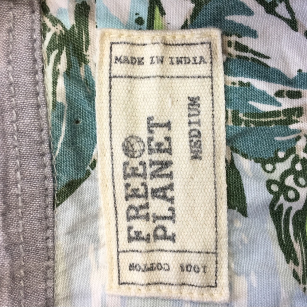 Free Planet Easy Breezy Button Up - Picture 5 of 5